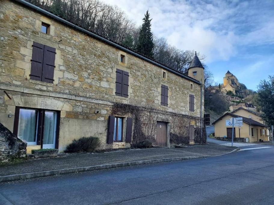 Studio Au Pied Du Chateau De Castelnaud Exterior foto